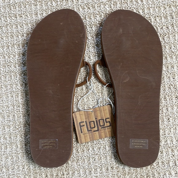 FLOJOS LEAH HALF SLIDE STUDDED LEATHER THONG SANDALS **NWT** - Picture 7 of 10